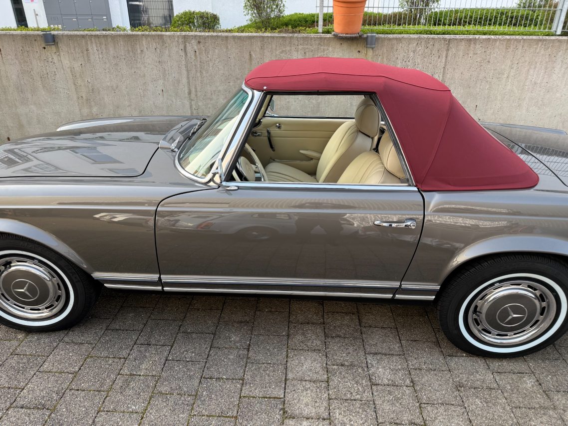 Mercedes-Benz Pagode W113, Verdeckerneuerung und Innenausstattung